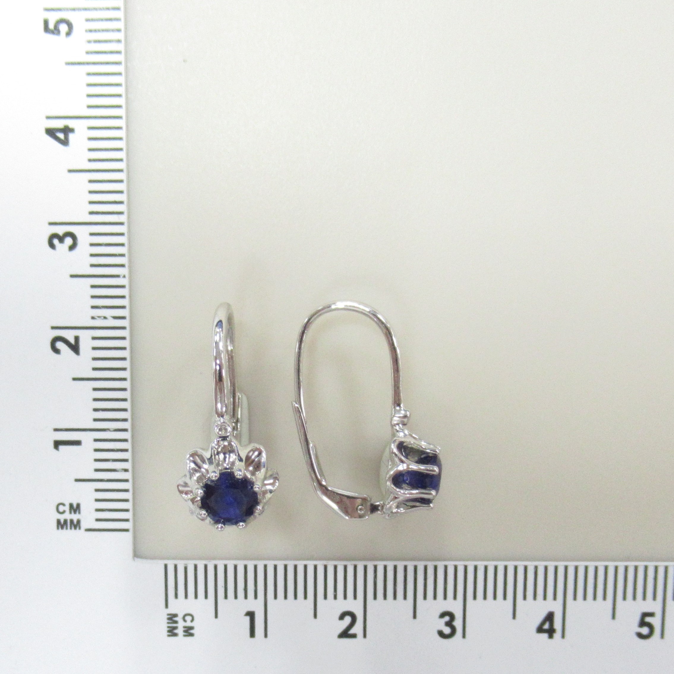 Серебряные серьги 925 пробы; вставки 2 Сапфир 1,3ct F/2; 2 Топаз белый 0,01ct;